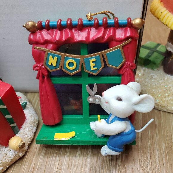 Vtg Lot of 10 Christmas Figurines Statues Holiday Ornaments Table Decor Santa - Picture 10 of 16